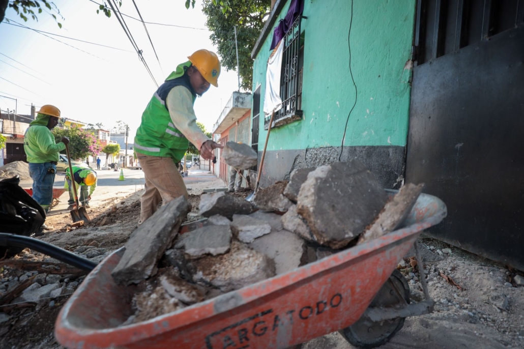 albañiles trabajando