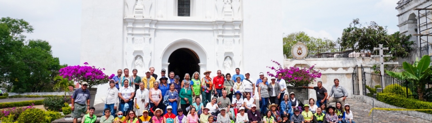 Adultos Mayores en el Cerrito del Carmen